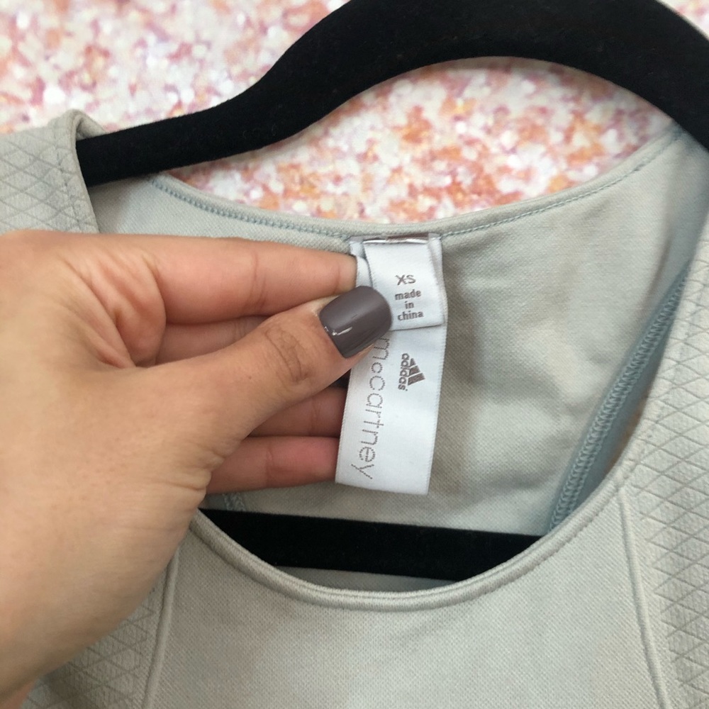 NWOT Performance Tank Top w/ Built-In Sports Bra - Picture 7 of 10